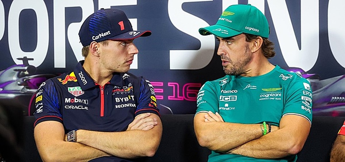 Alonso schaart zich achter Verstappen: 'Verdient dit echt'