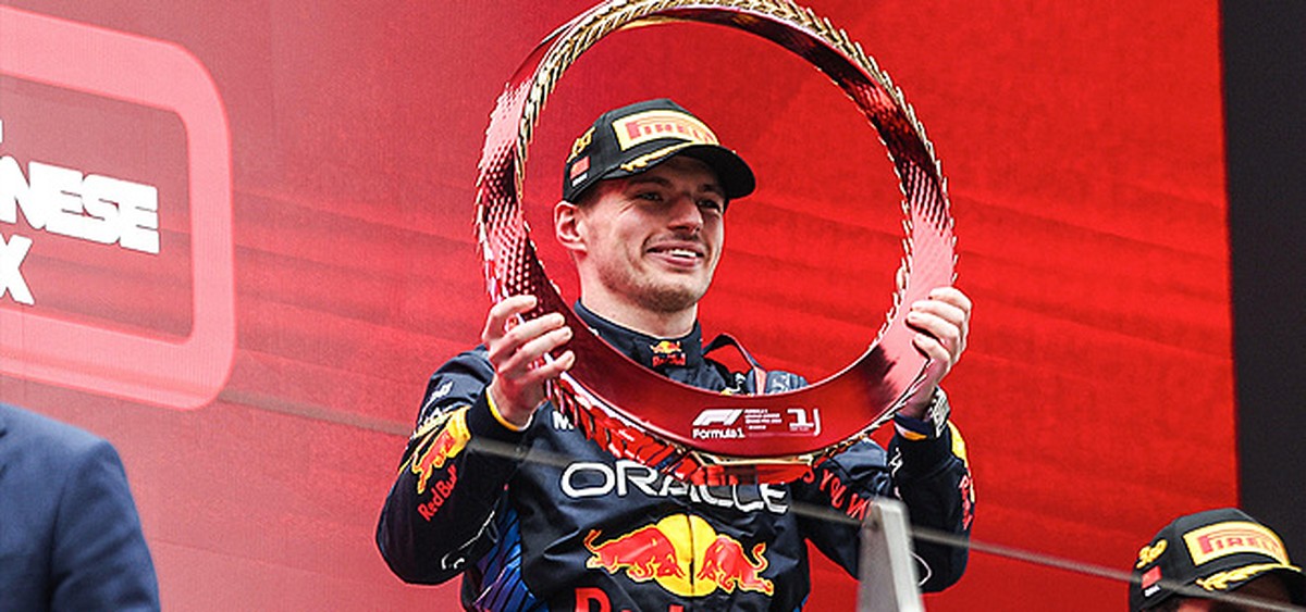 HELD VS. SCHLEMIEL: Verstappen genadeloos, Stroll zakt door het ijs