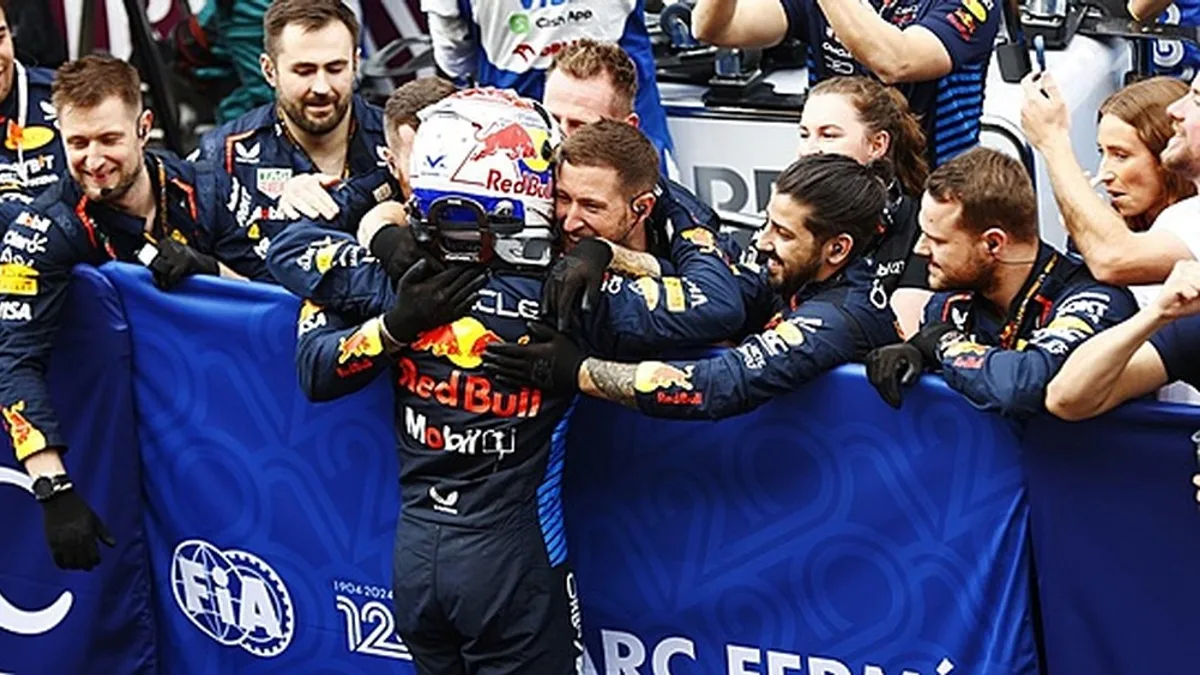 Krijgt Verstappen nieuwe teamgenoot? ‘Wat zijn ze gierig daar!’