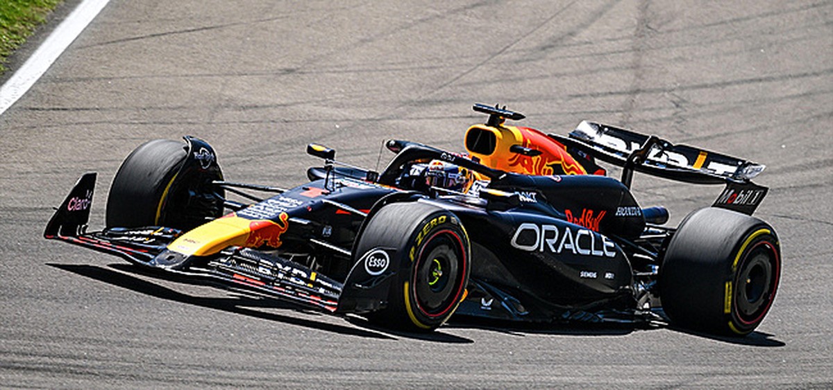 Max Verstappen wint bloedstollende kwalificatie van de GP van Imola