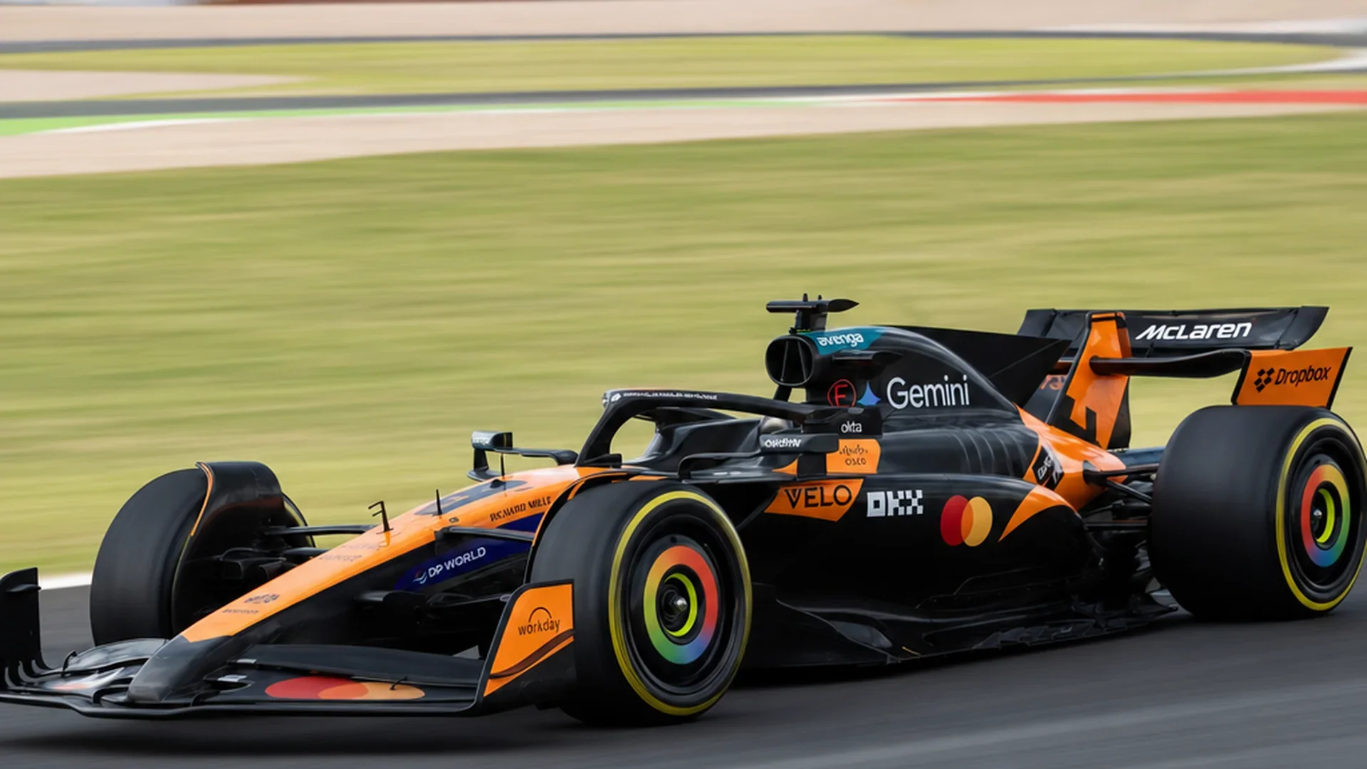 McLaren stort in: Piastri erkent het gebrek aan snelheid