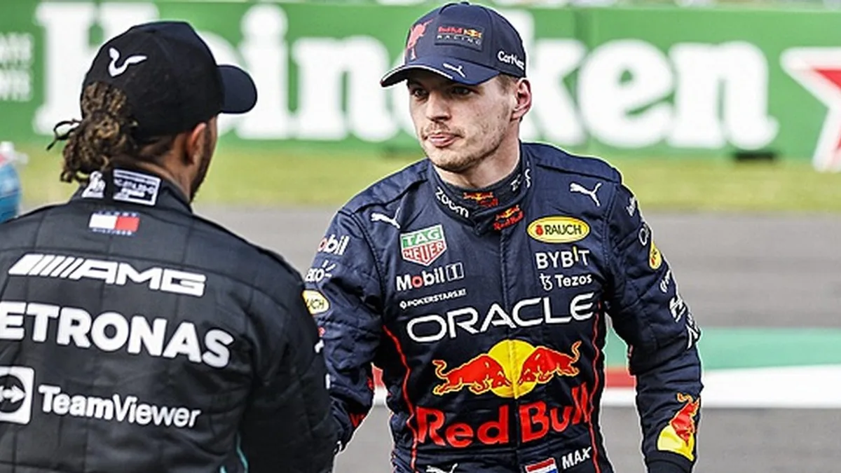 Verschil Verstappen en Hamilton? 'Hij maakt geen heisa'