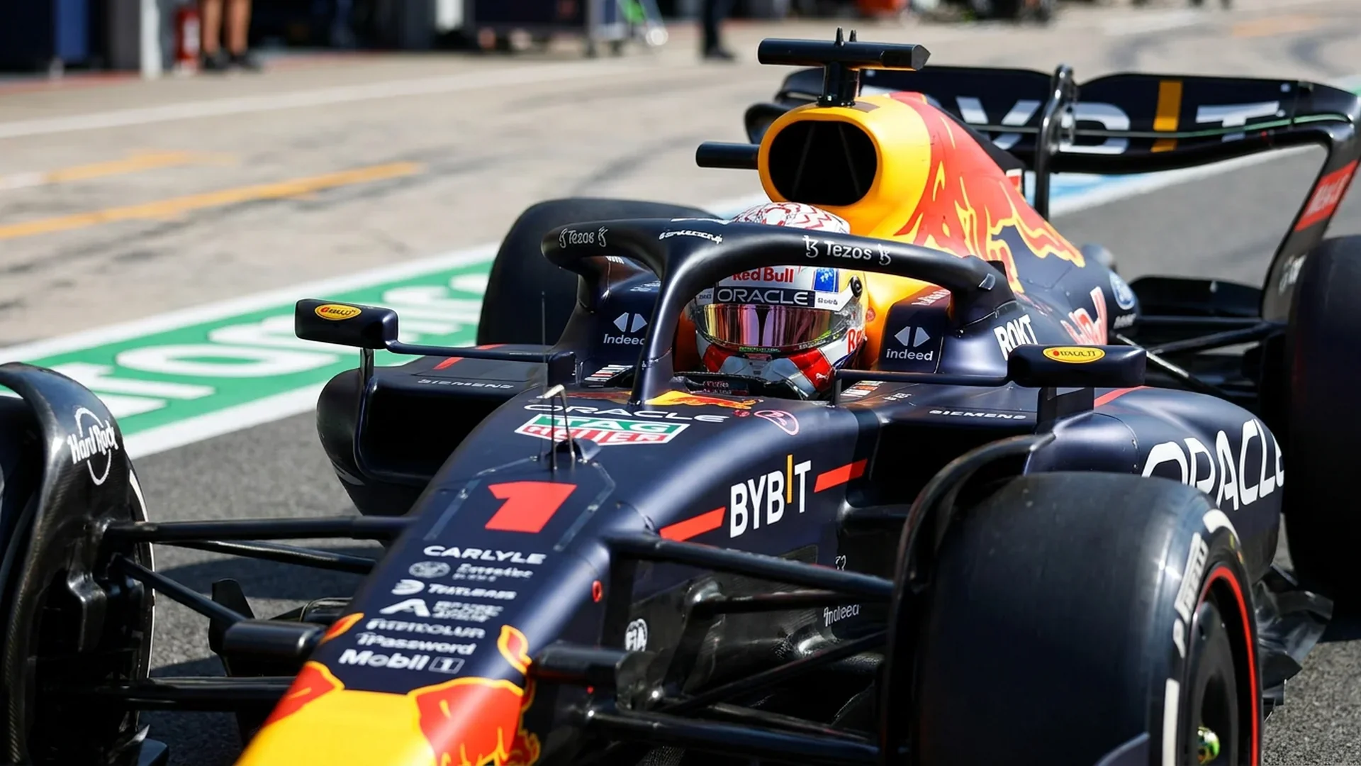Verstappen haalt uit naar Red Bull: 'Gewoon geen racebegrip'