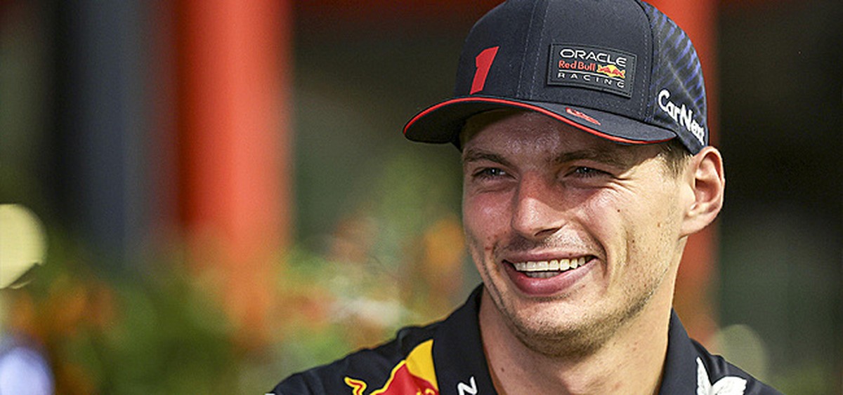Verstappen geeft collega's slappe lach: 'Ben geen moeder!'