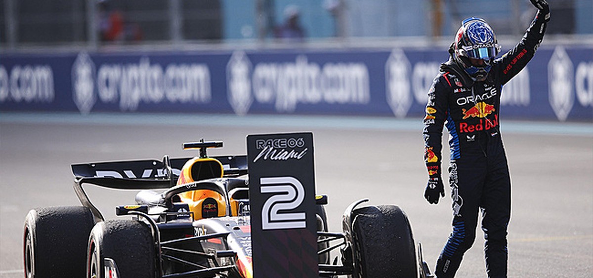 Verstappen grapt over concurrentie: 'Kan er niet van slapen'