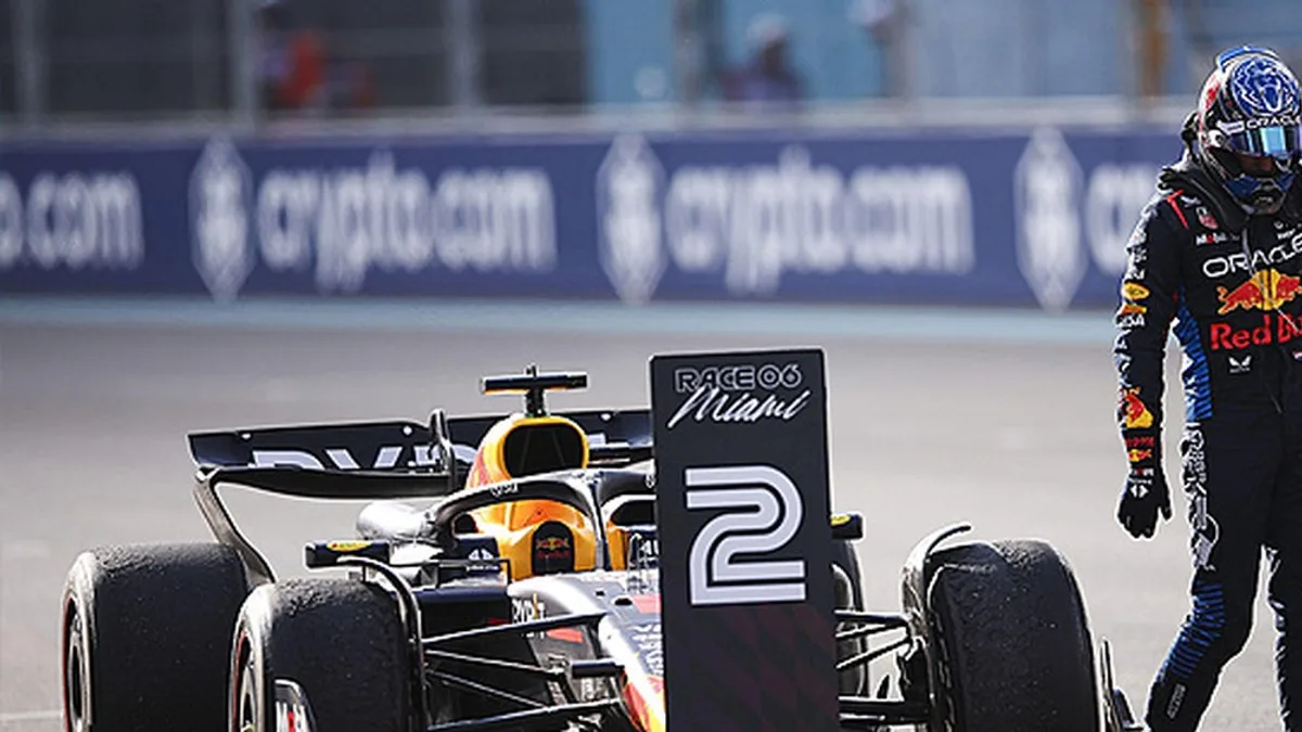 Verstappen reageert op onverwachte breuk: 'Geweldig'