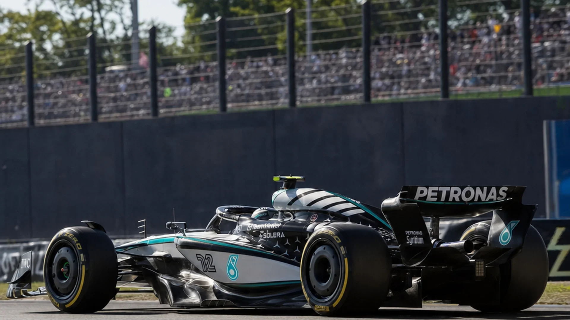 Wie is Kimi Antonelli? De 19-jarige WK-leider die de Formule 1 op zijn kop zet