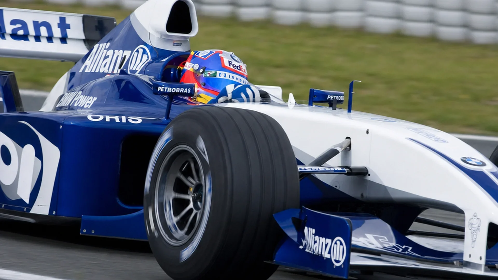 Williams blaast de V10 weer tot leven, terwijl F1 hem net afschoot