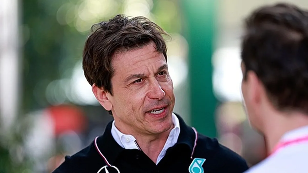 Wolff cryptisch over Verstappen: 'Dat zou voor simpele zielen zo zijn'