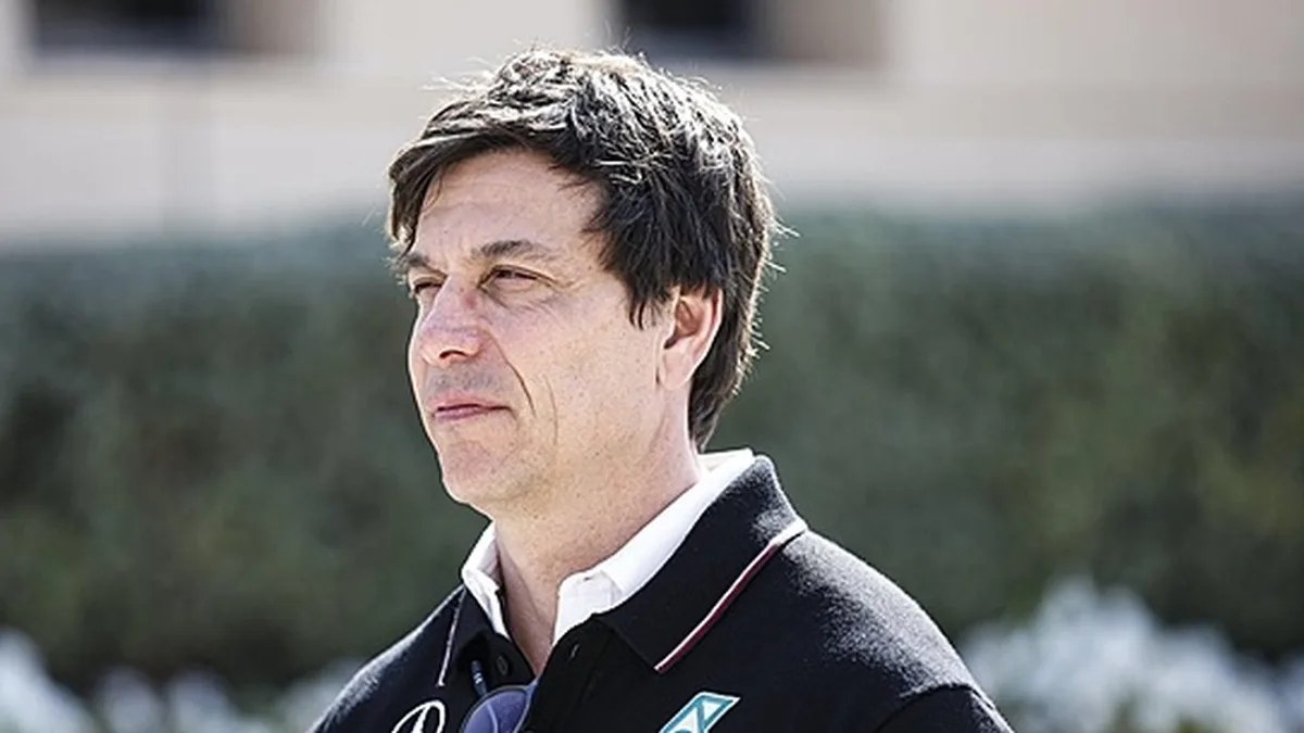 Wolff deelt verhaal over Hamilton: ‘Totaal niet zoals Lewis normaal is’